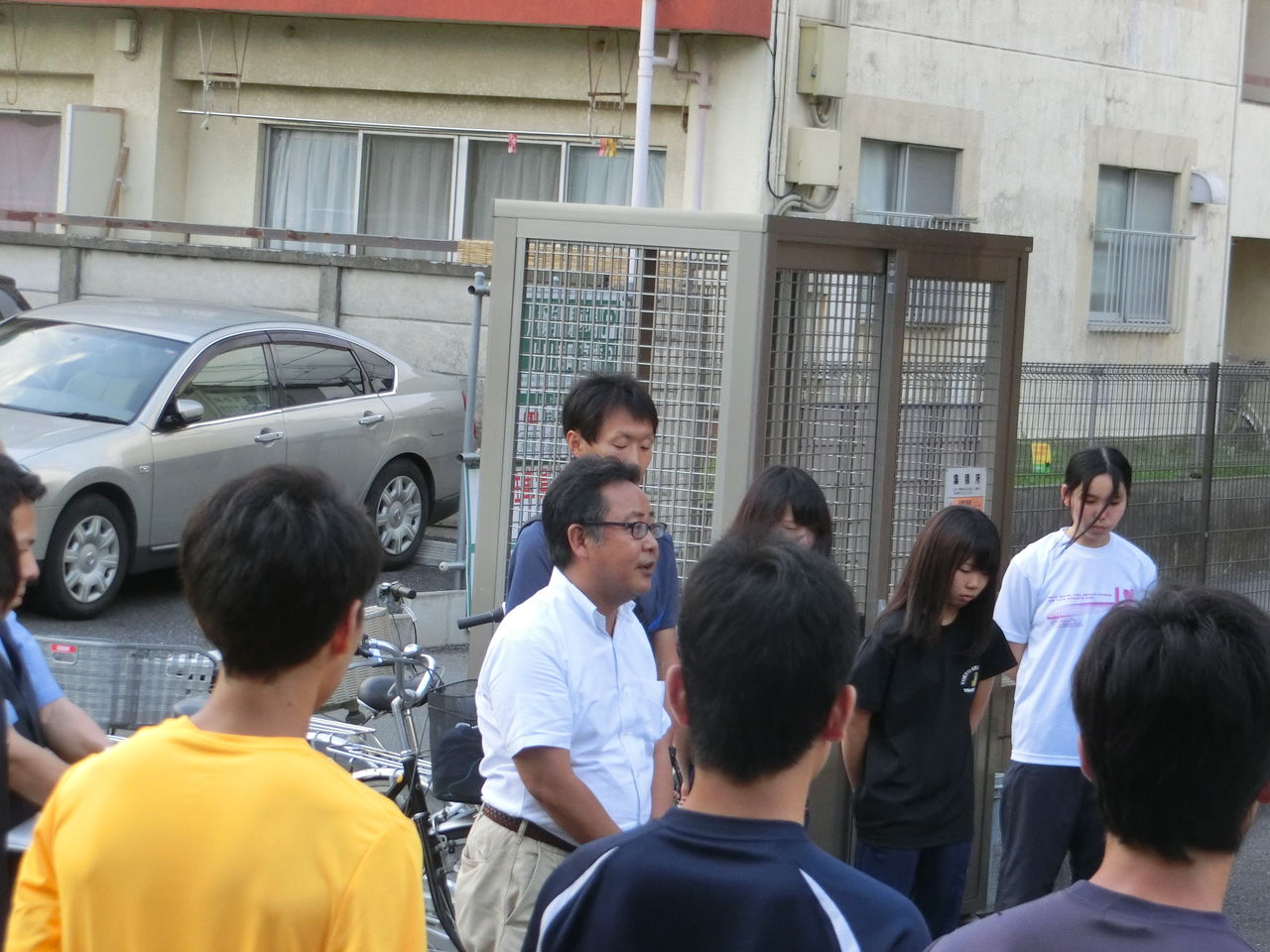 学生委員会委員長 田島先生練習視察 東京経済大学体育会陸上競技部 コーチ日誌
