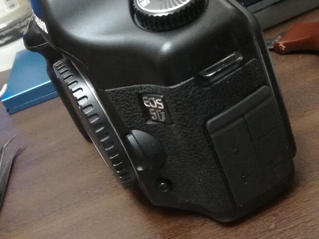 CANON EOS 5D 初代モデル : 時計オヤジの小部屋 CANON EOS 5D 初代モデル : 時計オヤジの小部屋