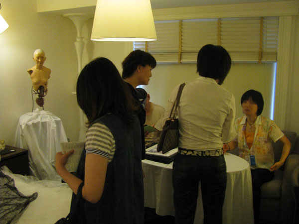 井桁裕子 恋人の眠り 2010 ART OSAKA 2010 井桁裕子展レポート : ギャラリー ときの忘れもの