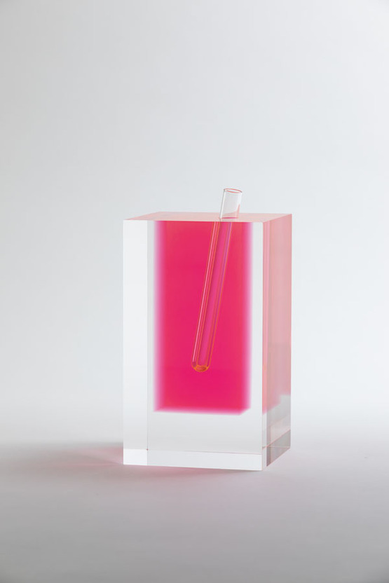 kuramata-18_vase5