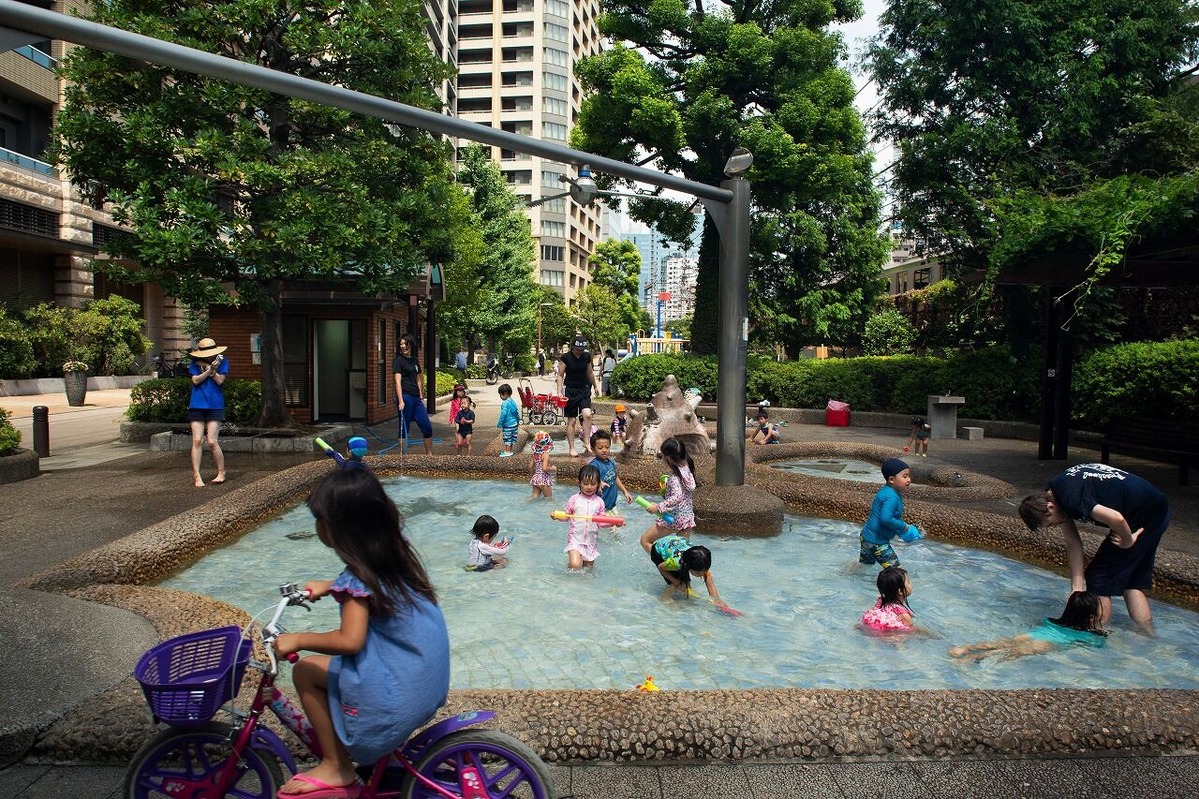 015���ǻ����ܡ����ͻ������פ�¤��줿�ܼǸ��ࡡ2016.07.28