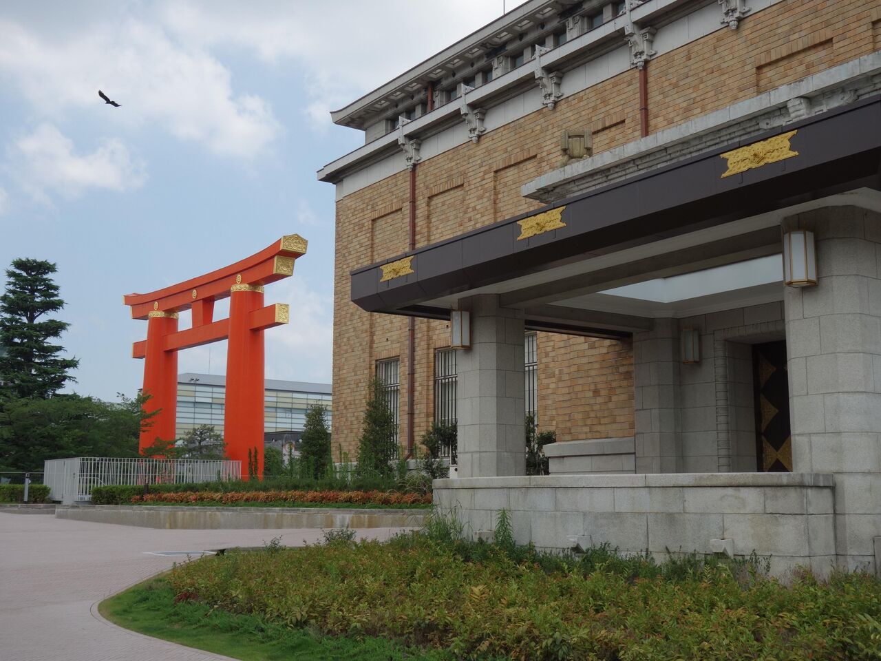 石原輝雄 美術館でブラパチ 第10回 京都市京セラ美術館新館東山キューブ ギャラリー ときの忘れもの