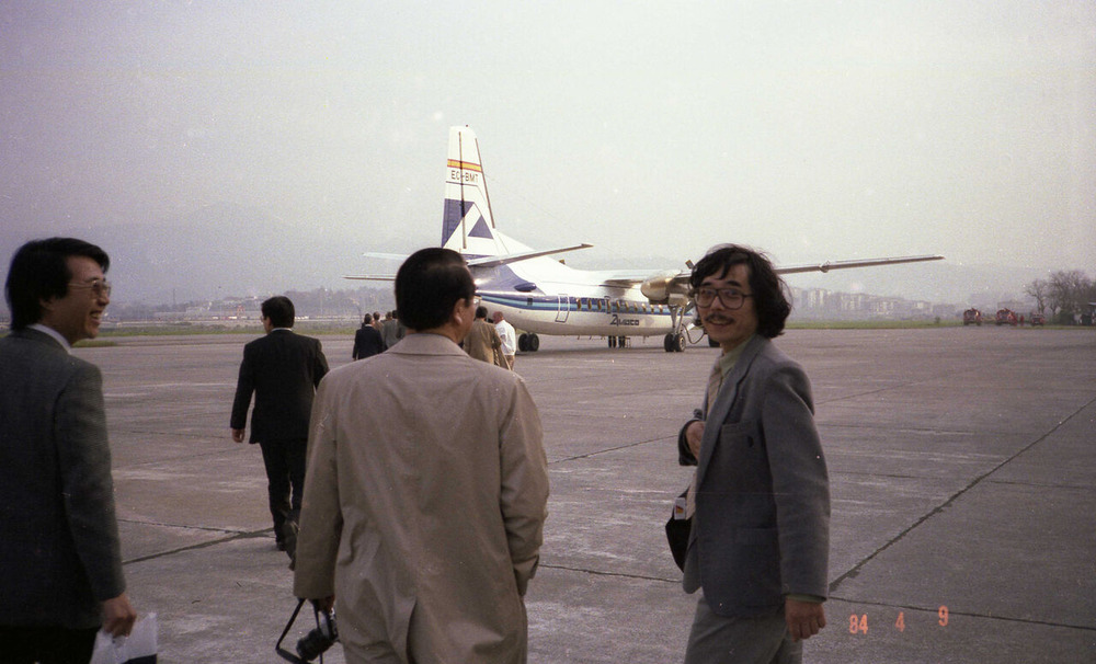 4. (1)