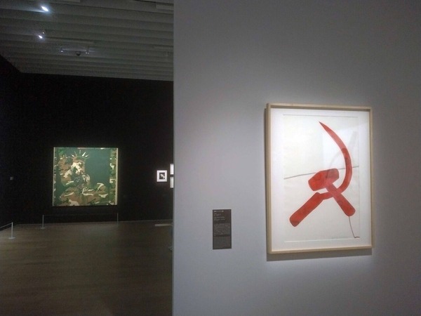 �ޣ���