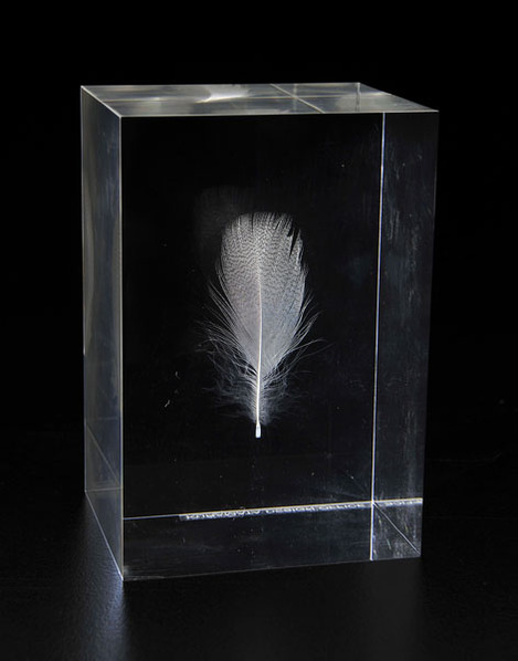 kuramata_06_feather