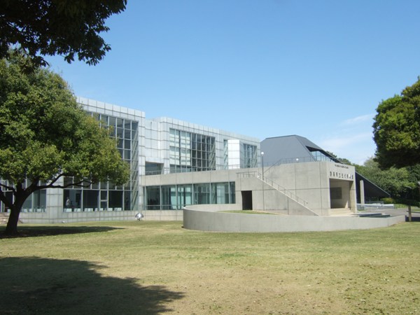 磯崎新・七つの美術空間～群馬県立近代美術館 : ギャラリー ときの忘れもの