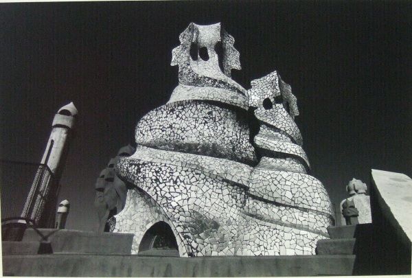 細江英公「Casa Mila 8」「薔薇刑 #32」〜銀塩写真の魅力 IV展 コメントトラックバック