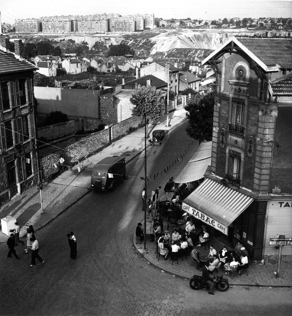 ���ݾ��ҤΥ��å����������̿��ۡ�����μ̿����ܤ�Ť餹����128��