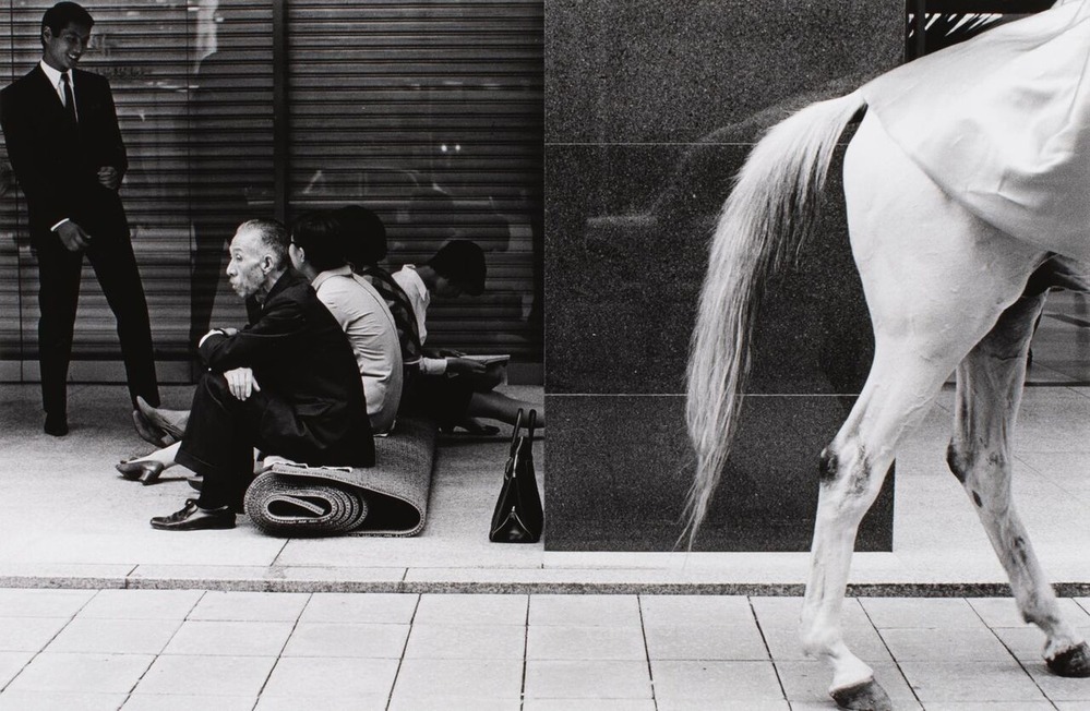 ���ݾ��ҤΥ��å����������̿��ۡ�����μ̿����ܤ�Ť餹����124��