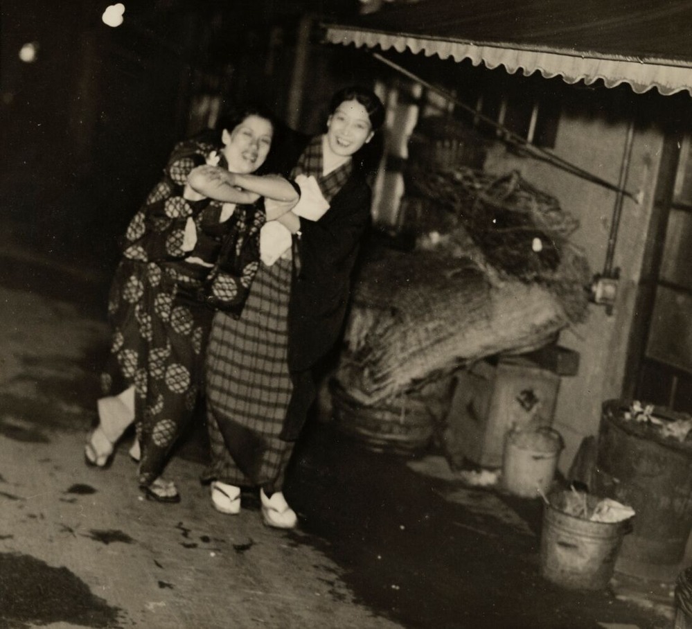 ���ݾ��ҤΥ��å����������̿��ۡ�����μ̿����ܤ�Ť餹����132��