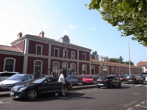 08