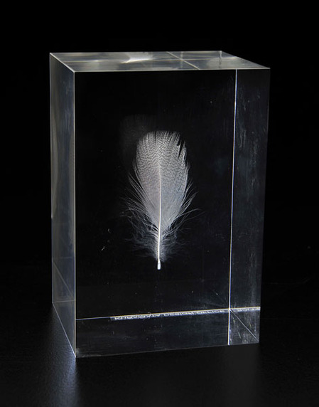 kuramata_06_feather