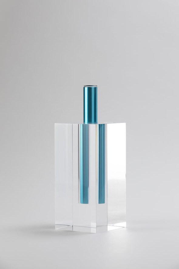 kuramata-14_vase1