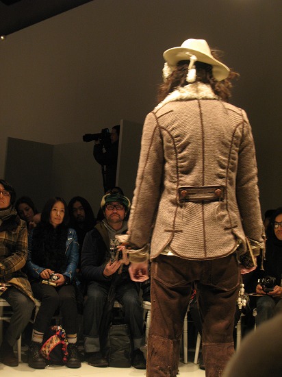 NUMBER (N)INE 09 A/W Collection : LONDON?TOKYO STYLE NUMBER (N)INE 09 A/W Collection : LONDON?TOKYO STYLE