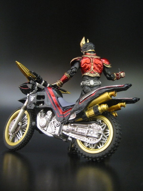 S.I.C. 極魂 LIMITED Masked Rider KUUGA -Rising Mighty Form