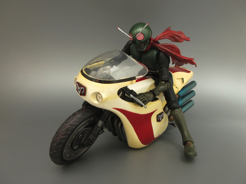 S.I.C. 仮面ライダーとバイク　フィギュアセット Amazon.co.jp: TAMASHII NATIONS S.I.C. 仮面ライダーZX : ホビー