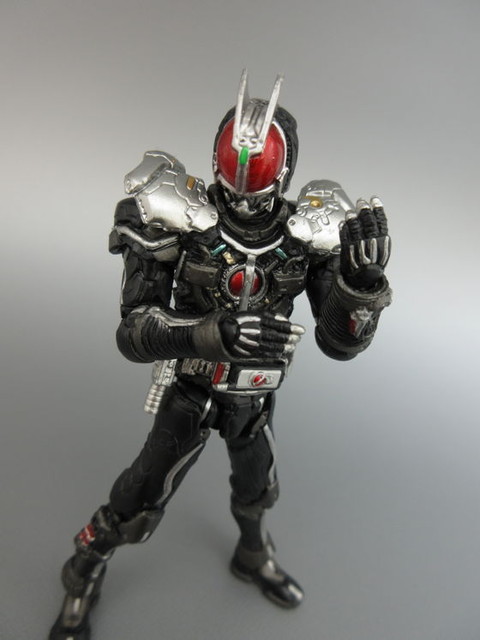 SIC極魂 仮面ライダーファイズアクセルフォーム wyw801m S.I.C. 極魂 仮面ライダーファイズ アクセルフォーム | 魂ウェブ