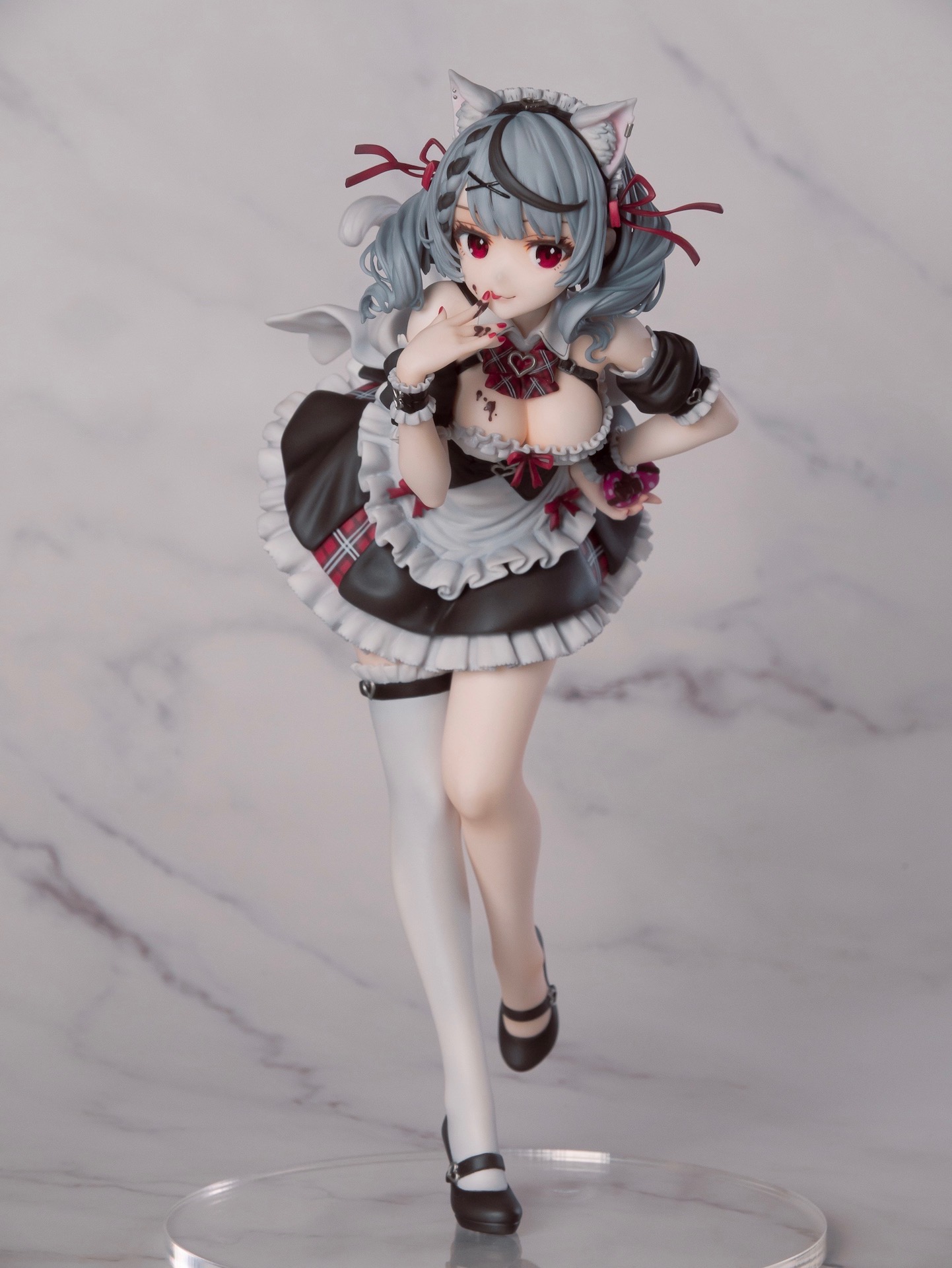 沙花叉クロヱ バレンタインメイド 』~ ホロライブ ~ 完成 : フィギュア