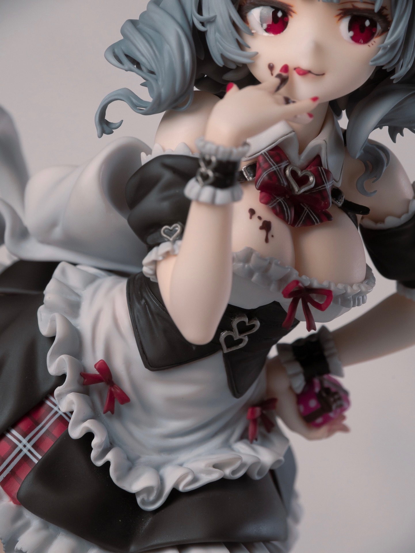 沙花叉クロヱ バレンタインメイド 』~ ホロライブ ~ 完成 : フィギュア