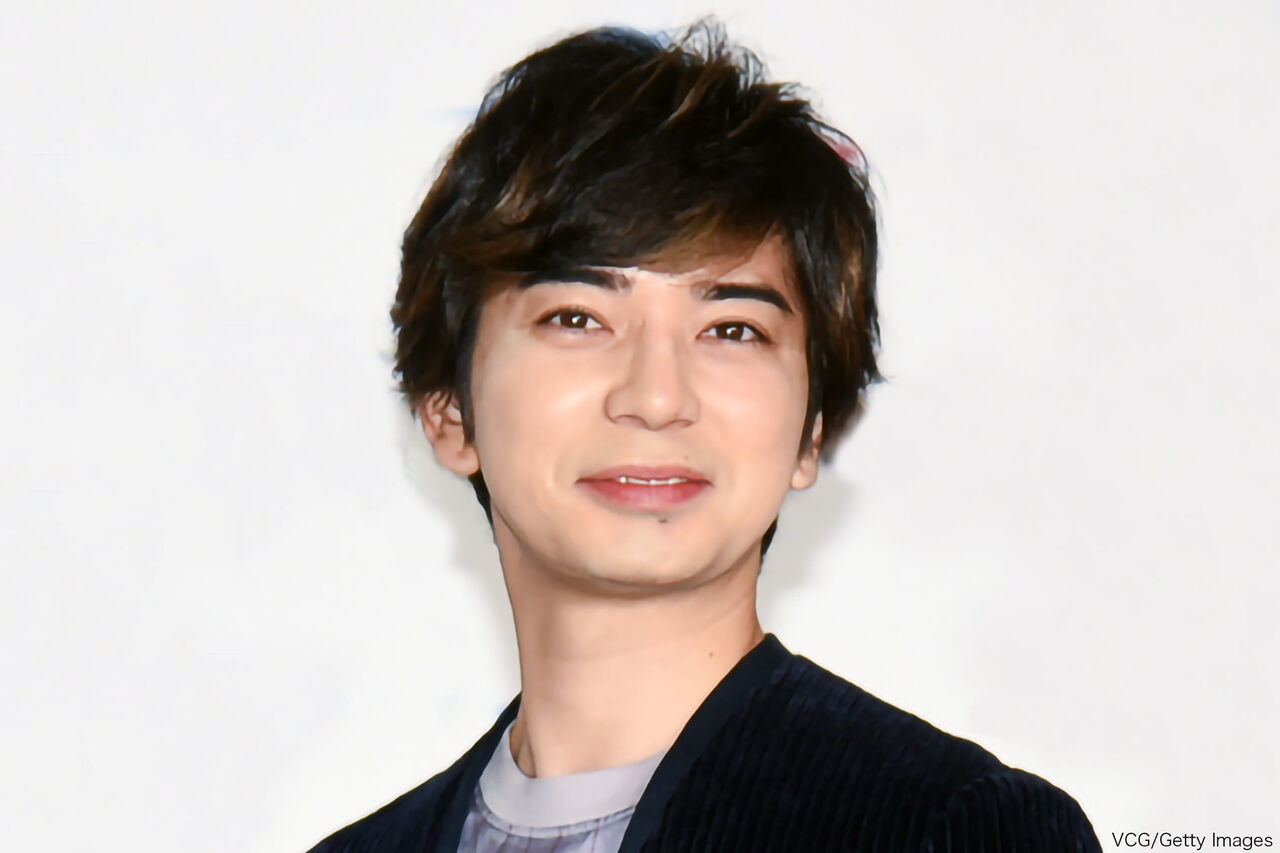 松本潤、減量不足とヒゲ姿にサングラス！ネット騒然「誰だかわからない」