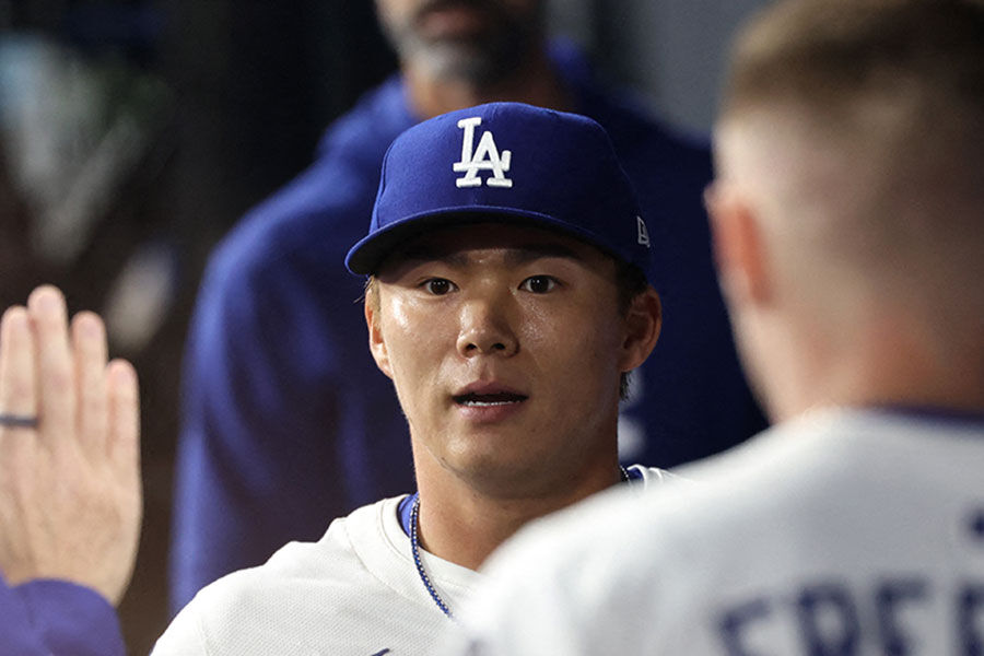 山本由伸、ビジター遠征中にＬＡの自宅が強盗未遂被害　監視カメラにドアと複数の窓を破壊する様子