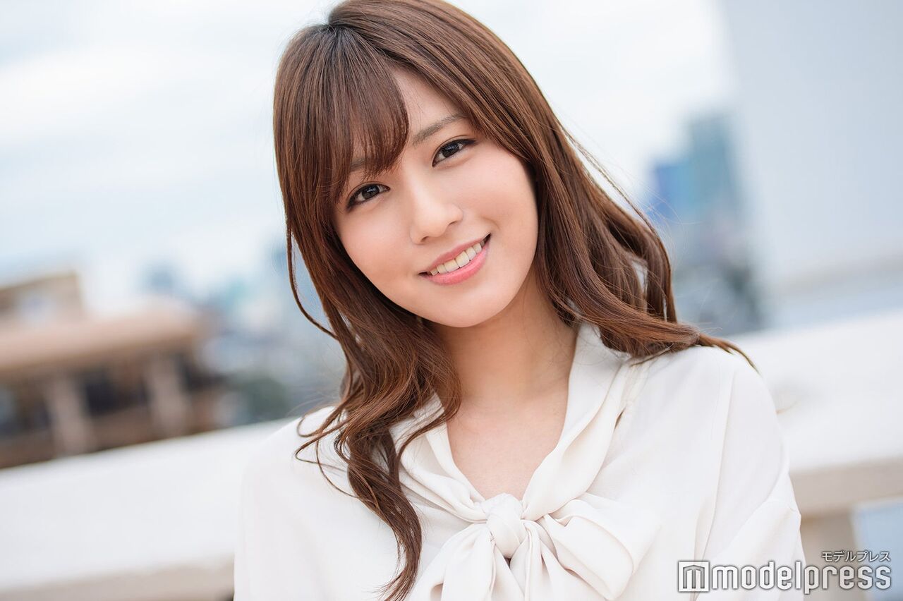 堤礼実アナがドアップでニュース原稿を読む「Live News α」が審議入り！男性向けの目線で作られているとの指摘