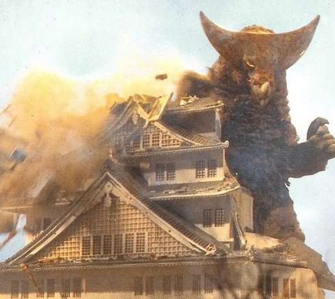 ゴモラ　大阪城破壊シーン（ウルトラマン第27話より）ミニジオラマ ウルトラマン第27話 大阪城破壊シーン : 特撮つれづれの記
