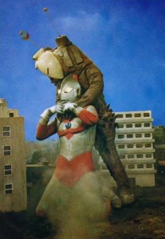 帰ってきたウルトラマン スチール : 特撮つれづれの記