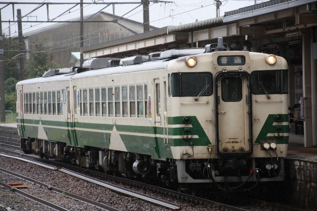 奥羽本線全線開通110周年記念臨時列車（3） : エルム中央交通