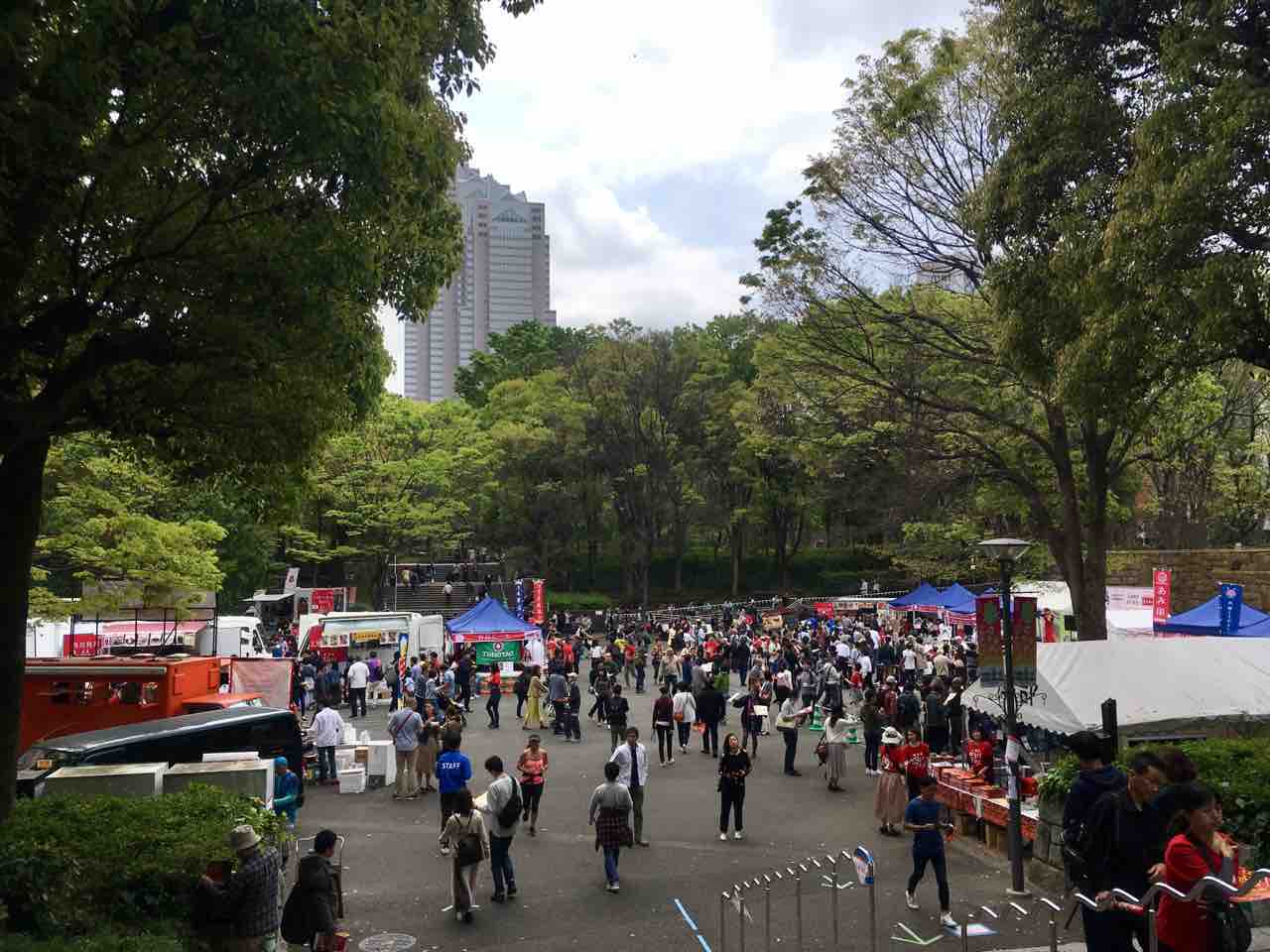 ランチ 四川フェス ２日目 新宿中央公園 Pip東京食べ歩きと猫 ４の日記