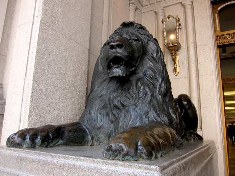 日本橋三越本店のライオン像 Tokyo Monument トウキョウ モニュメント