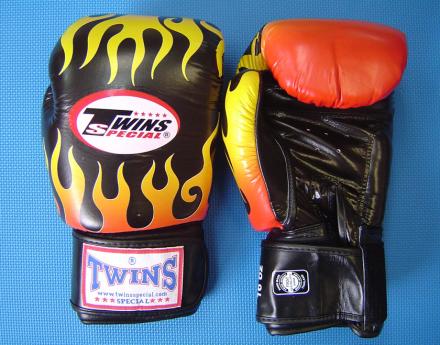 TWINSデザイングローブ再入荷！ : 東京イサミ