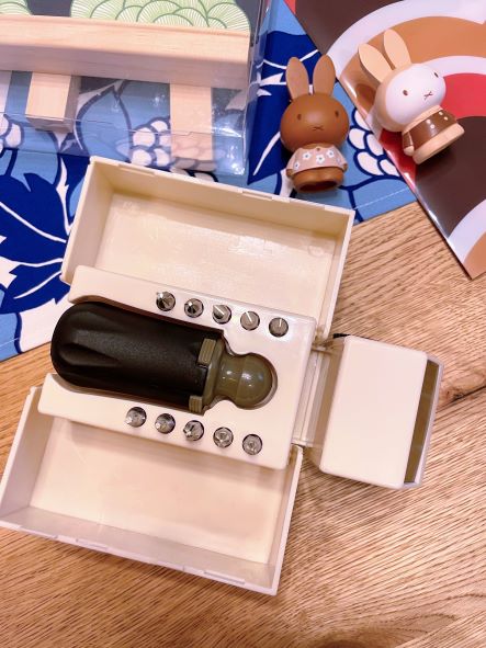 ミッフィートラック_工具入れ