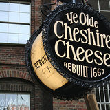 ye-olde-cheshire-cheese-pub-sign