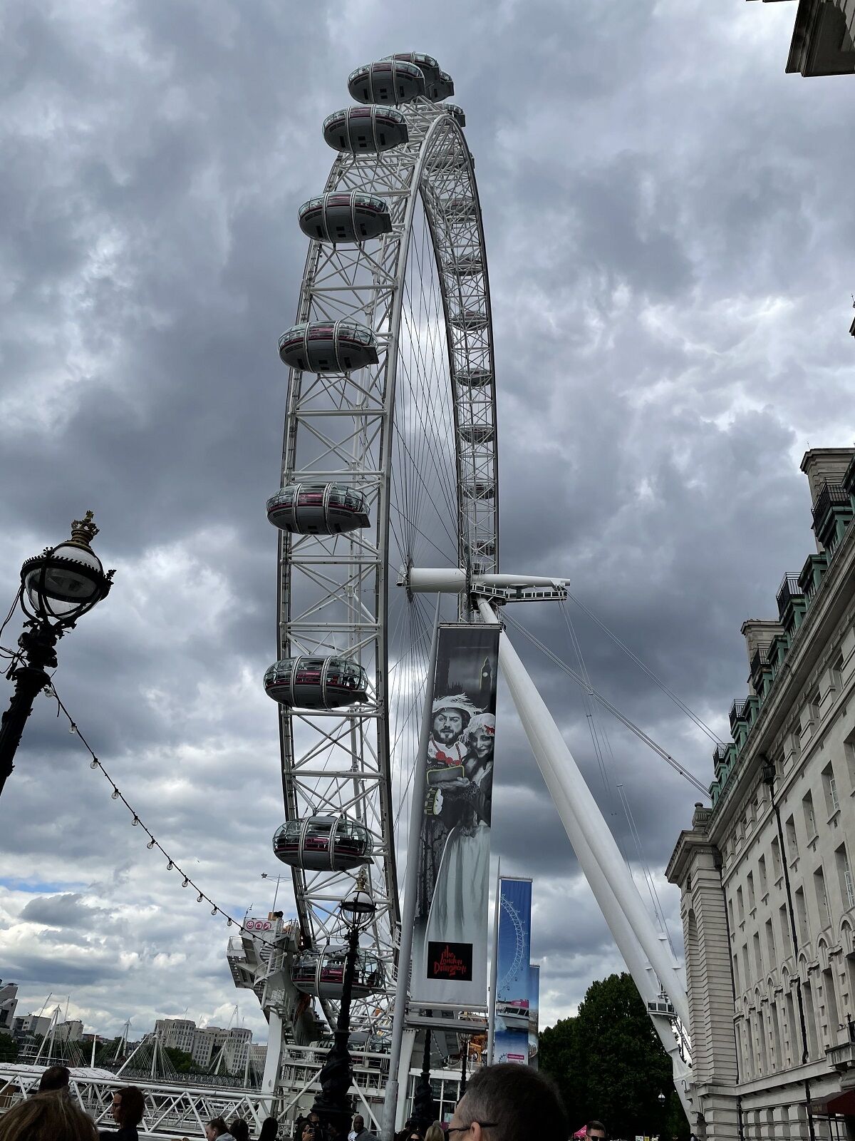 閉ざされた観覧車のカプセルから 少年はなぜ どうやって消えたのか 12歳の少年の謎解きを描くシヴォーン ダウド ロンドン アイの謎 Web東京創元社マガジン