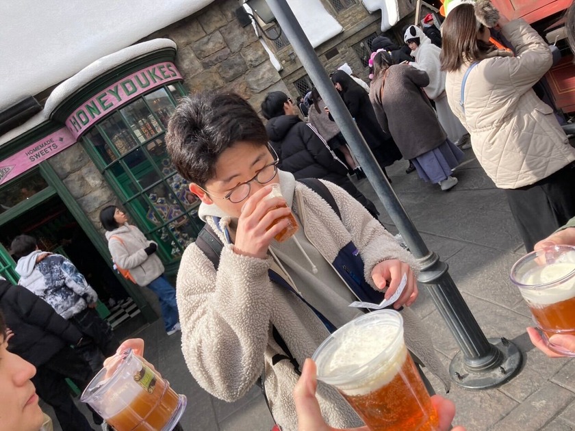 4CD77B34-37CD-4F56-890D-6384DCE45334