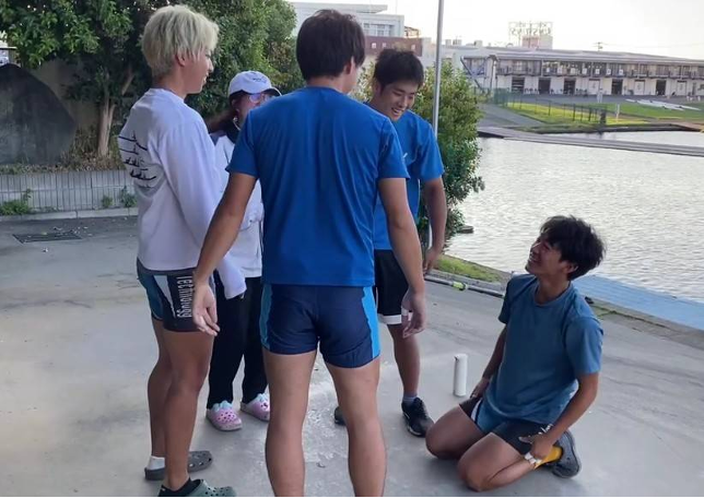 円陣失敗で崩れ落ちるなおき