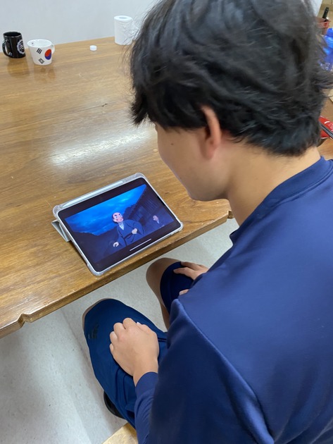 FD4C5DF8-0853-4BEB-8A40-CDFC52785334