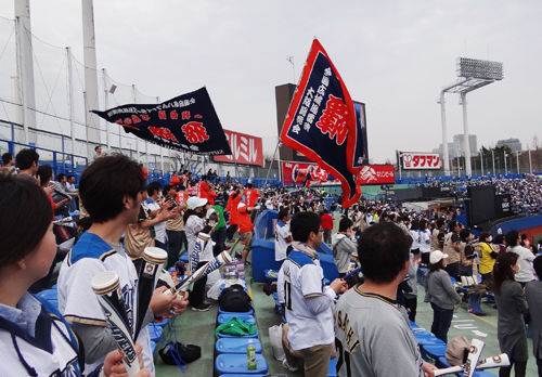 麻生区 はるひ野 若葉台 黒川の生活事典 プロ野球オープン戦を観戦 神宮球場