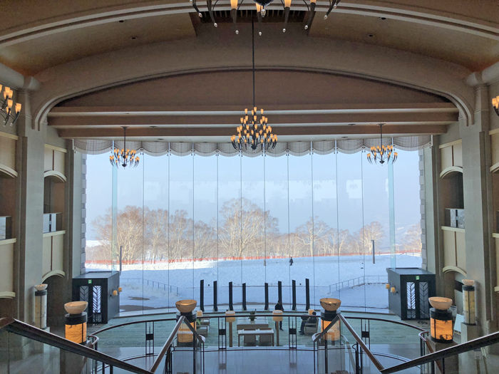 0ウインザーホテルロビー700