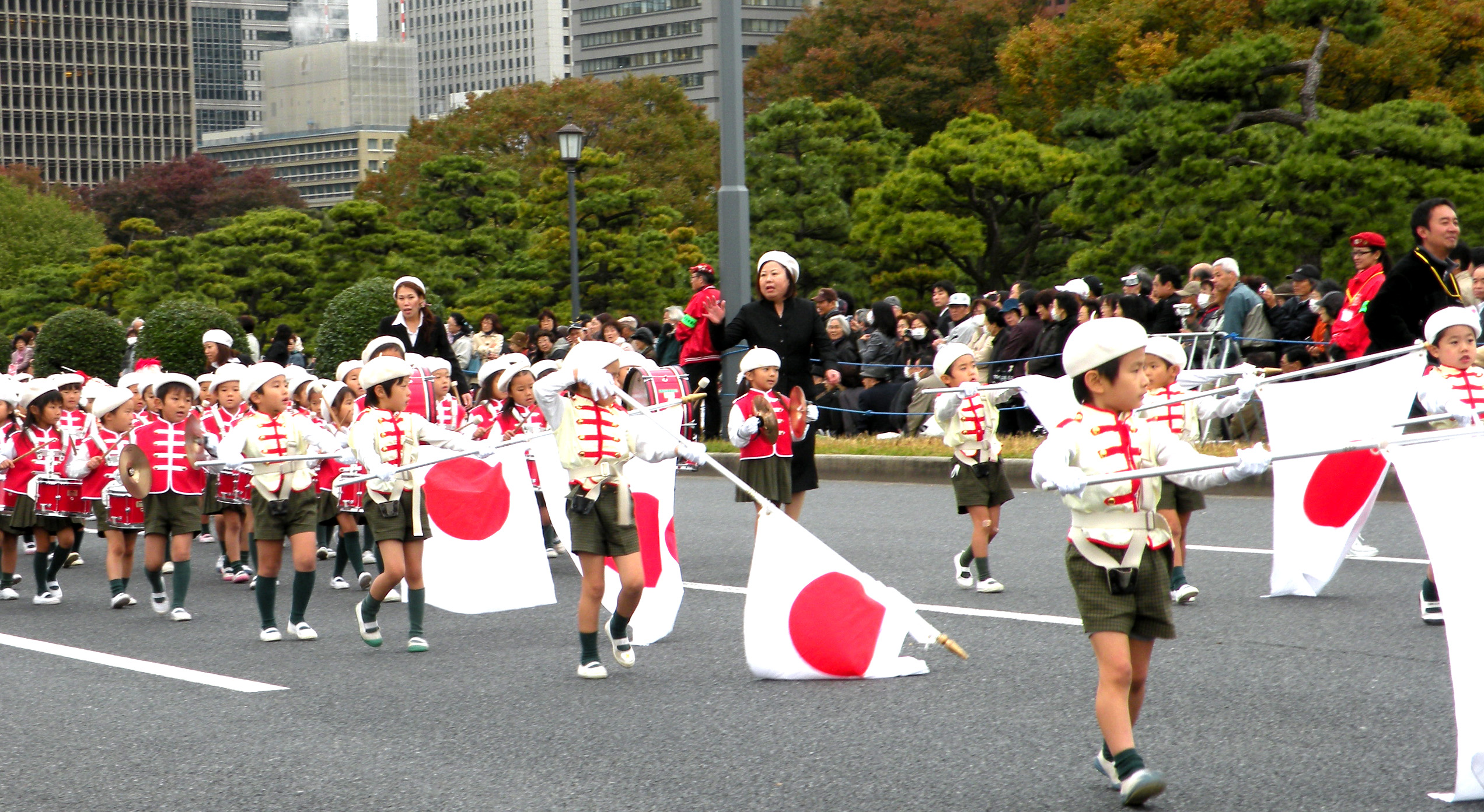 天皇陛下御即位20年 奉祝まつり : 麻生区 はるひ野・若葉台・黒川の