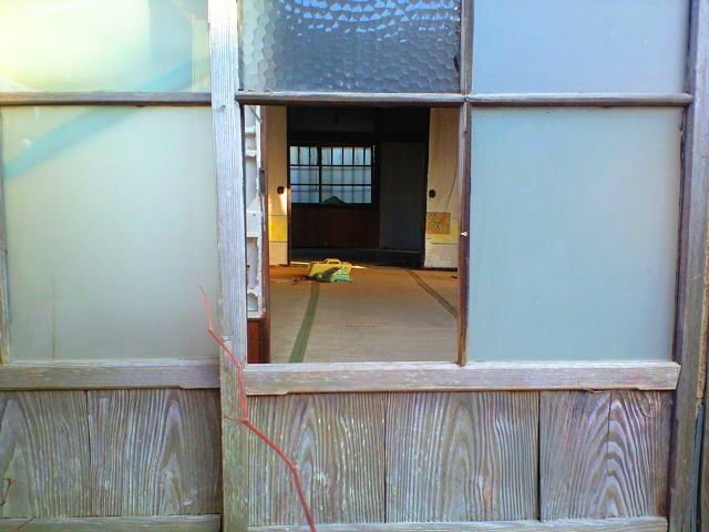 廃墟探訪番外編 町で見かけた廃墟 廃屋 トマトが来りて笛を吹く 廃墟探訪番外編 町で見かけた廃墟 廃屋 トマトが来りて笛を吹く