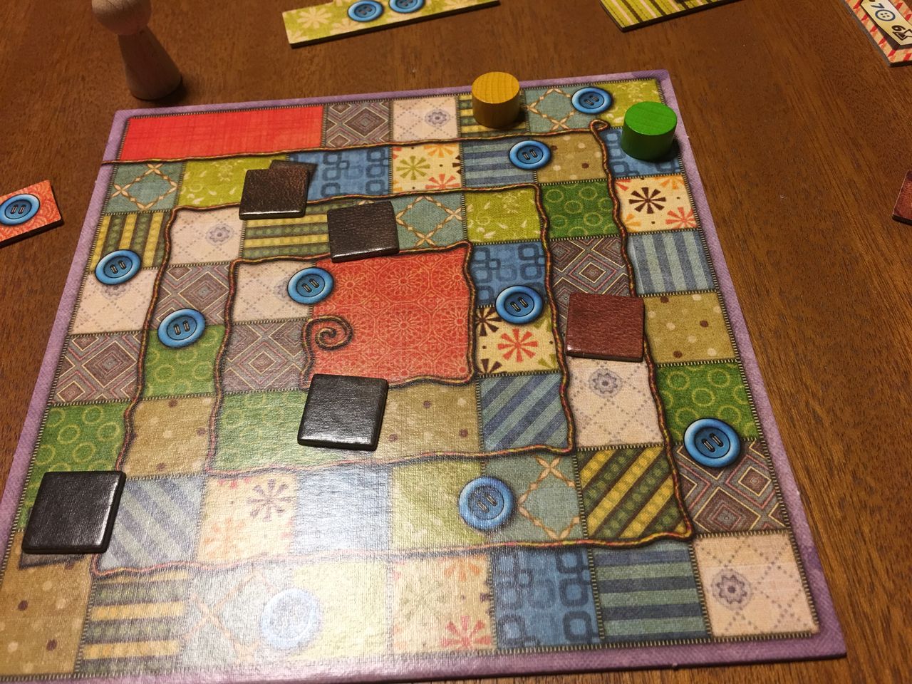 ボタンと時間を管理して 美しいキルトを作ろう パッチワーク 日本語版 とまとのボドゲさんぽ