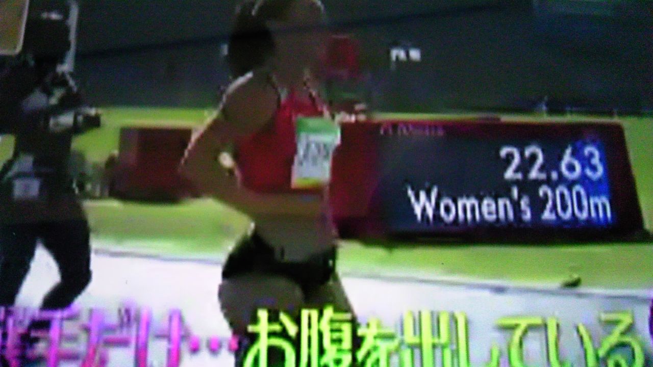 陸上競技で 女子選手だけお腹を出すのは特別な理由がある 蜻蛉の一人言