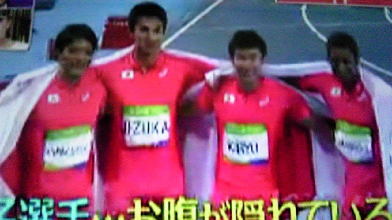 陸上競技で 女子選手だけお腹を出すのは特別な理由がある 蜻蛉の一人言