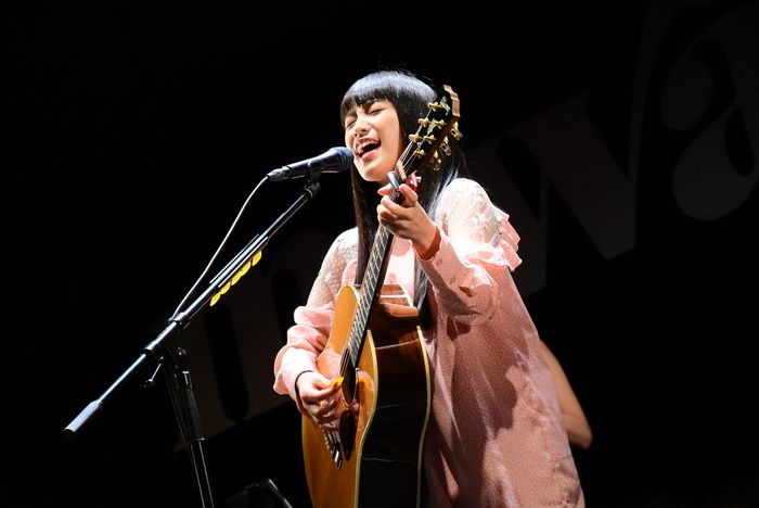 今日の気になった音楽ヒカリヘ - miwa 歌声もあの長い髪の毛が素敵だったけどな🥺コメントコメントする