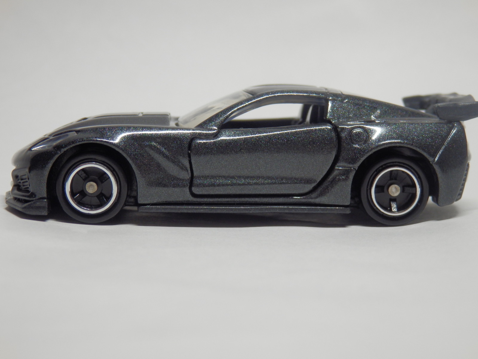 トミカ No.31 シボレー コルベット ZR1 レビュー : 気ままに