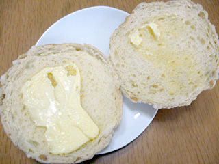 たっぷりくりみのメロンパン