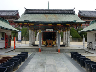 「耕三寺博物館」