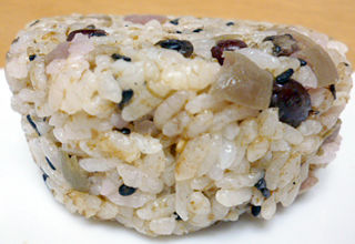 雑穀梅鰹おにぎり